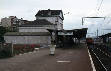 Braine-le-Comte - SNCB K04388-08 (1).jpg